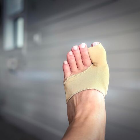 Compression Bunion Preventor - Bunion Corrector Relief Sleeve - Bunion Toe Separator For Hallux Valgus and Bunion Support - Blue Bunion Corrector (Right) in Saudi Arabia
