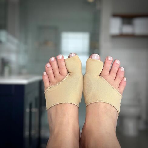 Compression Bunion Preventor - Bunion Corrector Relief Sleeve - Bunion Toe Separator For Hallux Valgus and Bunion Support - Blue Bunion Corrector (Right) in Saudi Arabia