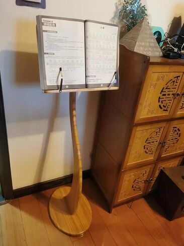 تقف الموسيقى الورقية القابلة للطي من الخيزران من وانليان مع مشبك جيتار صينية، حامل الموسيقى للموسيقى الورقية تصميم الوجه بزاوية 340 درجة، مع نمط أنيق مجوف قديم، لمشغل منبر الكمان والبيانو القيثارة in Kuwait