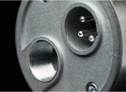 ميكروفون مكثف متعدد الأنماط من ميكروفونات Aston مع مرشح بوب وحزمة كابل XLR-XLR in Kuwait