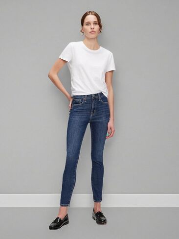 GAP Women's High Rise Skinny Fit Denim Jeans in Saudi Arabia