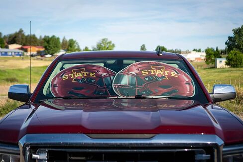 مظلة السيارات بجامعة ولاية أيوا - الأعاصير in Kuwait