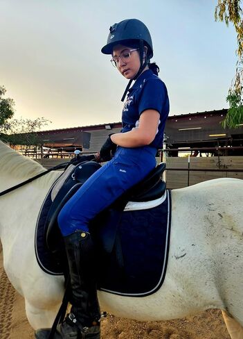Willit Girls Horse Riding Pants Tights Kids Equestrian Breeches Knee-Patch Youth Schooling Tights Zipper Pockets in Kuwait