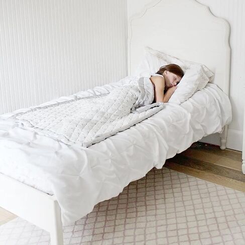 Dreamland Baby 4lb Weighted Blanket for Kids. Breathable Dual Fabrics with Minky Cooling Side & Cozy Microfleece on Reverse. Mom-Owned US Business, Premium Materials (White with Grey Stars) in Saudi Arabia