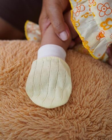 قفازات الأطفال من RATIVE بعمر 0-6,6-12 شهرًا من القطن العضوي لحديثي الولادة من الأولاد والبنات in Kuwait