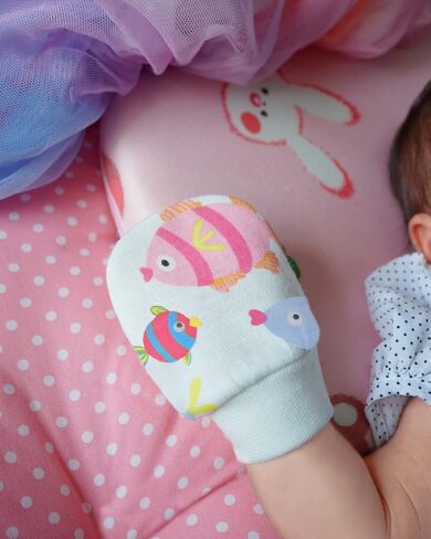 Wrist Tab Baby Mittens 0-6,6-12 Months Organic Cotton for Newborn Baby Boys Girls in Saudi Arabia