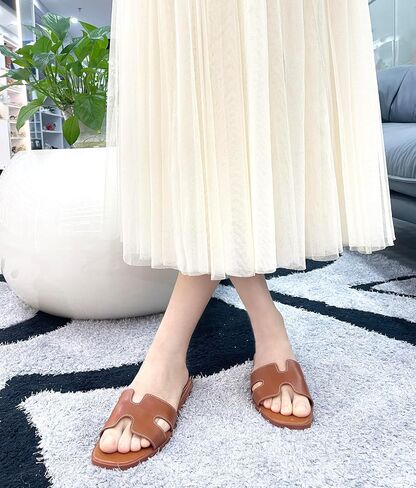 Womens Flat Sandals,Anti slip fashion sandals,Flat Slide Sandals for women,Comfy Style,women's gift, for vacation, sightseeing, and shopping in Saudi Arabia