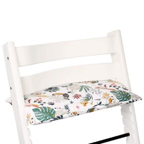 UKJE Cushion Compatible with Stokke Tripp Trapp - Cushion for High Chair, Baby Seat Padding, High Chair Accessories, Sitting Cover, Coated Fabric, Stylish Patterns (1 Piece, Sand Leopard)