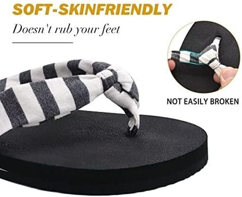 KuaiLu Flip Flops للنساء مع قوس دعم اليوغا حصيرة مريحة الصيف الشاطئ المشي ثونغ وسادة الصنادل الانزلاق على داخلي في الهواء الطلق أسود حجم 8 in Kuwait
