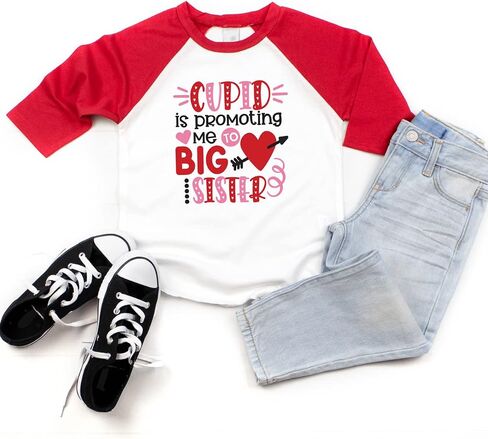 Bump and Beyond Designs Girls تمت ترقيتها إلى قميص الأخت الكبرى لعيد الحب للأطفال الصغار راجلان in Kuwait