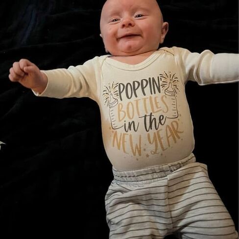 Happy New Years Eve Baby Romper Poppin' Bottles In The New Year Crew Onesie My 1st New Year Girl Boy Bubble Bodysuit (0-6 Months, Poppin' Bottles In The New Year-Short Sleeve Romper) in Saudi Arabia