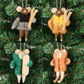 Set of 4 Christmas Felt Mice Ornaments, 4.7" Mini Hanging Wool Fashionable Mouse Figurines, Tiered Tray Tabletop Decor, Animal Crafts Cute Xmas Tree Holiday Easter Gifts Home Office Party Supply