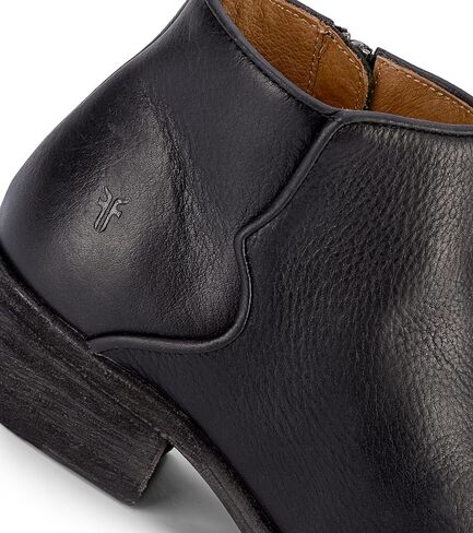 Frye Carson Piping Booties for Women Made from Soft Full-Grain Leather with Signature Western-Inspired Piping Detail and Supple Leather Lining – 4" Shaft Height in Kuwait