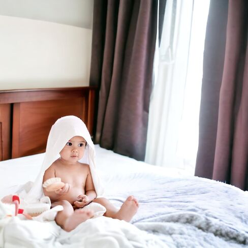 Hooded Baby Towel - 100% Rayon from Bamboo, Solid Color Soft Bath Towel with for Babie, Toddler, Infant - Ultra Absorbent - Pink - Small in Saudi Arabia