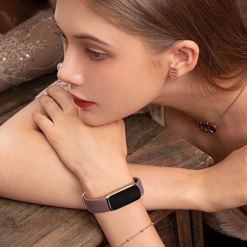 4 Pack Bands for Fitbit Luxe Bands, Soft Silicone Wristband Replacement Strap for Fitbit Luxe/Luxe Special Edition Fitness Tracker Women Men (Small, Gold/Rose Gold/Wine Red/Navy Blue) in Kuwait