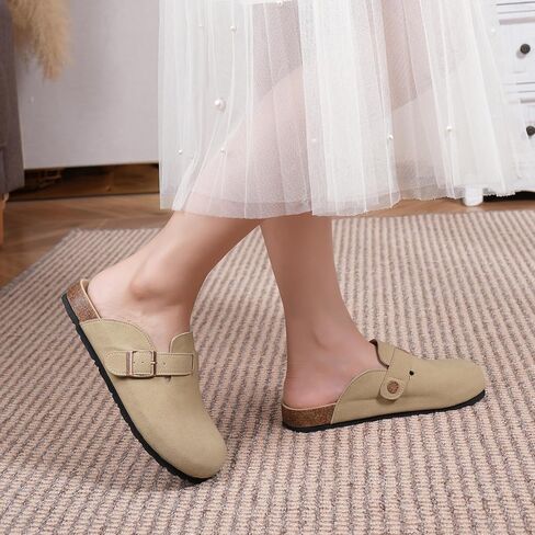 قباقيب للنساء والرجال من جلد الغزال، قباقيب بإبزيم قابل للتعديل، شباشب كلاسيكية مضادة للانزلاق من الفلين ووسادة قدم للجنسين (كاكي، 7) in Kuwait