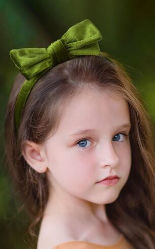 DEEKA Green Velvet Bow Headband & 2 Pcs Velvet Hair Bows Set Velvet Uniform Hair Accessories Hair Band for Little Toddler School Girls -Green in Saudi Arabia