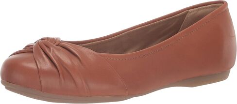 Earth Women's Jacci Ballet Flat in Kuwait