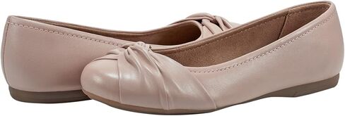 Earth Women's Jacci Ballet Flat in Kuwait