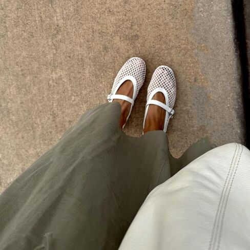 شبكة الباليه المسطحة للنساء مشبك حزام راقصة الباليه الشقق مريح عارضة راقصة الباليه شبكة صيد السمك ماري جين الشقق اللباس اليومي in Kuwait