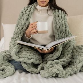SAMIAH LUXE Sage Green Chunky Knit Blanket Throw 50x30", Chunky Knit Throw Blanket, Lap Blanket, Large Chunky Knitted Throw Blanket, Chenille Throw Blanket, Knit Throw Blanket, Knit Chunky Blanket