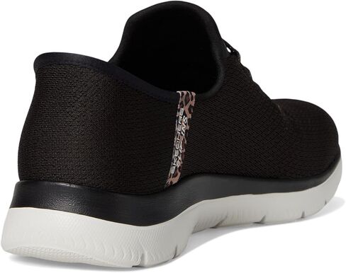 حذاء رياضي نسائي من Skechers Summits Leopard Chic بدون استخدام اليدين in Saudi Arabia