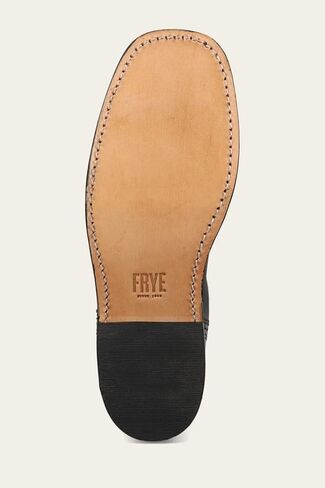 Frye Women's Campus Chelsea Boot in Kuwait