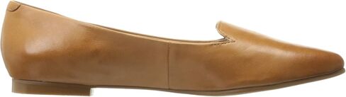 Trotters Women's Harlowe Ballet Flat in Saudi Arabia