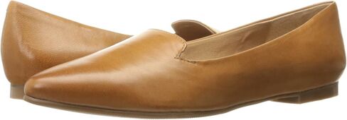 Trotters Women's Harlowe Ballet Flat in Saudi Arabia