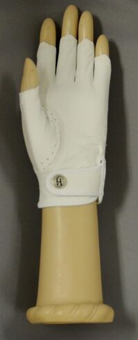 HJ Glove Women's Solaire Half Length Golf Glove in Kuwait