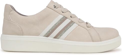 حذاء رياضي نسائي من BZees Happy Friday برباط in Kuwait