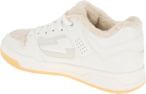 حذاء رياضي Kortni نسائي من BCBGeneration مع أربطة شيفرون in Kuwait