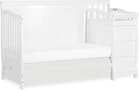 سرير أطفال برودي 5 في 1 قابل للتحويل من Dream On Me باللون الأبيض مع تغيير وأدراج واسعة وطاولة تغيير قابلة للفصل ووسادة تغيير مقاس 1 بوصة in Kuwait