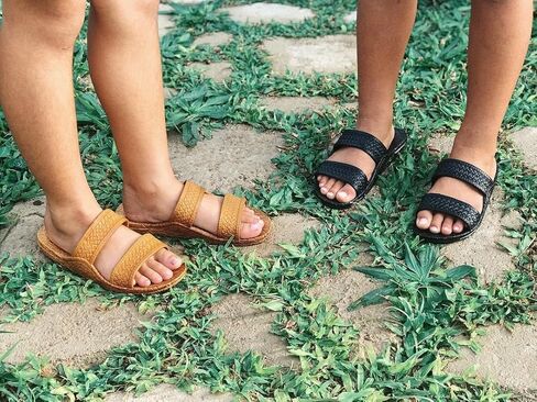 J-Slips Kids Sandals - Comfortable Boys and Girls Jesus Jandals for Beach and Summer - Waterproof Hawaiian Slides in 12 Colors, Sandalias in Saudi Arabia