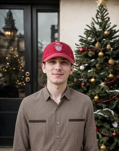 Christmas Hats for Adults with Gift Box, Adjustable Santa Baseball Cap, Embroidered Xmas Baseball Hat in Kuwait