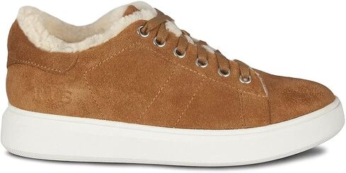 Cloud Nine Sheepskin Womens Low-Top Fashion Sneaker in Kuwait