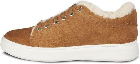 Cloud Nine Sheepskin Womens Low-Top Fashion Sneaker in Kuwait