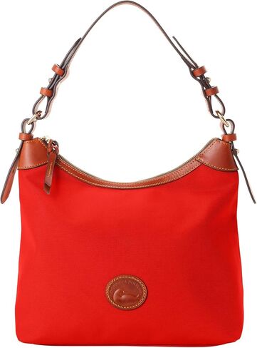 حقيبة كتف إريكا كبيرة الحجم للنساء من Dooney & Bourke مصنوعة من النايلون، مع حزام كتف قابل للتعديل والفصل in Kuwait