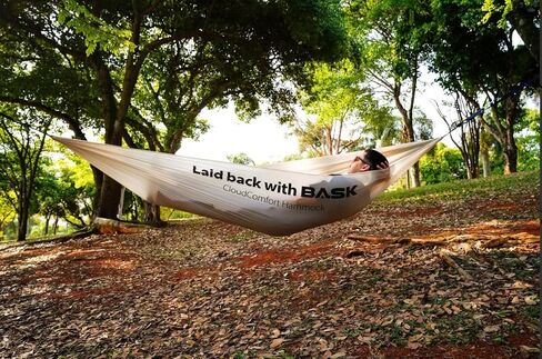 Ultra-Lightweight Camping Hammock - 20D Nylon, Breathable, Portable with 3m Straps, 275x140cm, 150kg Capacity - Ideal for Hiking, Backpacking, and Travel (Blue) in Saudi Arabia