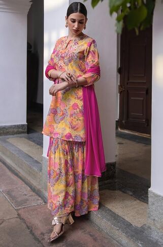 Janasya Indian Women's Multicolor Georgette Floral Yoke Embroidery Panelled Kurta Set in Saudi Arabia