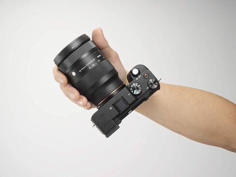 Sigma 28-70mm F2.8 DG DN for Sony E (Renewed) in Saudi Arabia