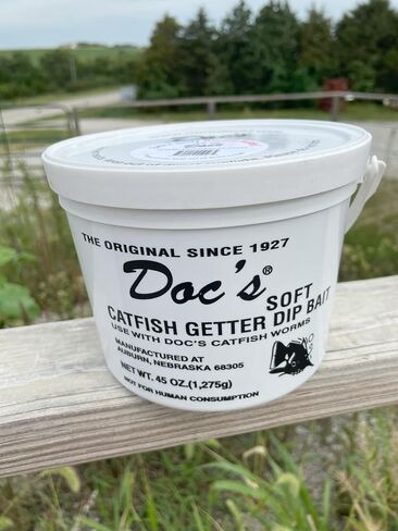 Doc's Catfish Dip Bait - Extra Stiff Blood Added 45 oz. - Case of 6 in Saudi Arabia