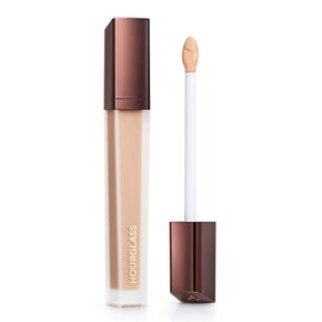 Hourglass Vanish Airbrush Concealer. Weightless and Waterproof Concealer for a Naturally Airbrushed Look