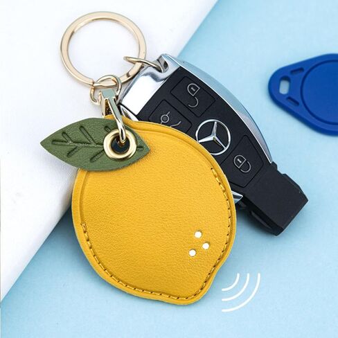 حامل العلامات الذكية العالمي مناسب لـ Tile Mate، AirTag، Galaxy SmartTag، eufy SmartTrack Link، Key Fob، حافظة جلدية لطيفة لتتبع الهواء مع حلقات مفاتيح، (فراولة) in Kuwait
