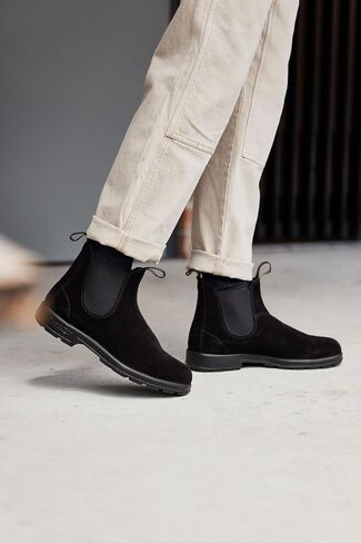 Blundstone Originals 2410 Unisex Suede Leather Chelsea Boots, Brown Suede, 8 US Men / 10 US Women / 7 AU in Kuwait