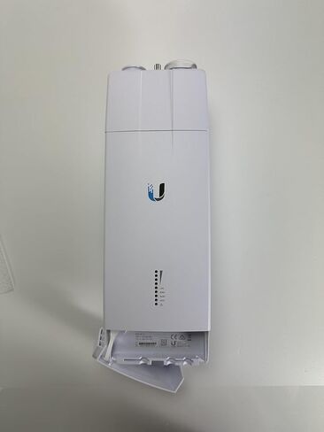 UBIQUITI - هوائي شبكات Ubiquiti 11 جيجا هرتز، 35 ديسيبل airFiber X in Kuwait