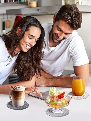 قواعد أكواب منسوجة يدويًا، 8 قطع قواعد بوهو لديكور المنزل، قواعد ماصة للطاولة مصنوعة من القطن في المزرعة مقاومة للحرارة لأنواع من الأكواب هدية منزلية جديدة (4.3 بوصة، رمادي/أبيض) in Kuwait