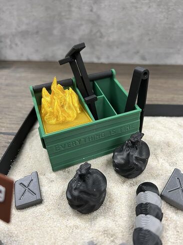 Munnygrubbers - Dumpster Fire Zen Garden - صندوق رمل ملحق للمكتب - حديقة رملية - هدية مبتكرة مرحة - تخفيف التوتر in Kuwait