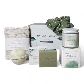 Natural Amor Relaxing Spa Gift Set for Women,Luxurious Bath Gift for her,7pc Bath & Body Gift Including Soap, Body Butter, Soy Candle, Bath Bomb
