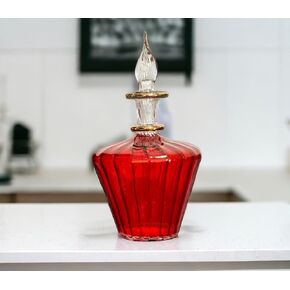 زجاجة عطر من الزجاج المنفوخ المضلع باللون الأحمر للزينة مزخرفة بالذهب عيار 14 قيراط | ملون احمر | زجاجة عطر مزخرفة للزيوت العطرية